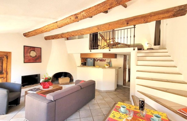 Apartment with character - 2 bedrooms - 2 bathrooms - AC - Terrace - Old Nice