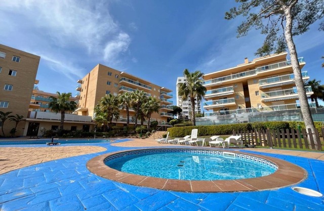 APARTMENT WITH PARKING 5 MINUTES FROM PORT AVENTURA
