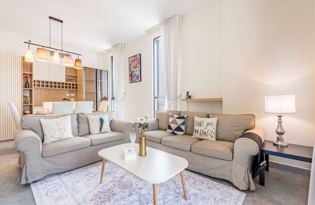 Apartment with Lush Green Views, Minutes to City Centre Meaisem and Butterfly Gardenby Deluxe Holiday Homes