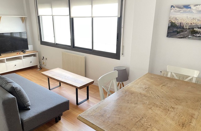 Apartment with sea views next to the beach of Mar Bella