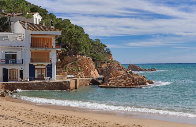 Apartment with sea views, very close to the beach, ideal for families