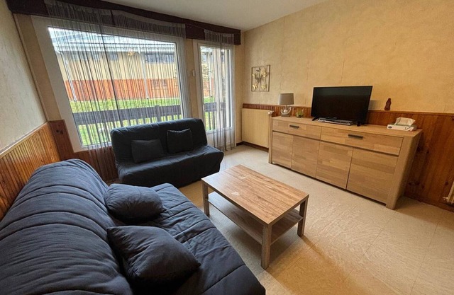 Apartment with Ski-In, Ski-Out Access and Modern Amenities