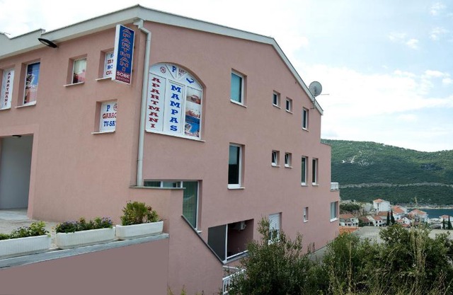 Apartments MAMPAS