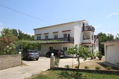 Apartments with parking space Silo, Krk - 18763
