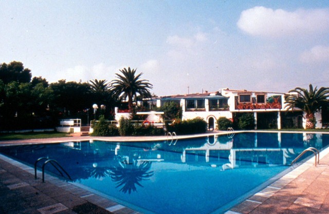APCOSTAS - Beachfront Bungalows at Camping Playa y Fiesta, Mont-roig del Camp, near Cambrils