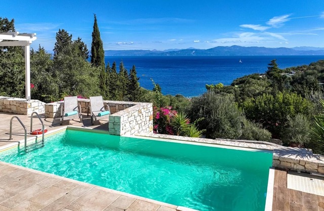 Apeiron II Villa - Two Bedroom Villa, Sleeps 5