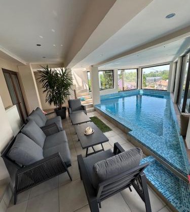 Apel Luxury