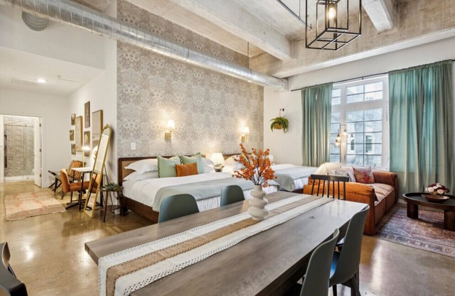Apex Studio| Loft, Free parking, Gym, Game Room
