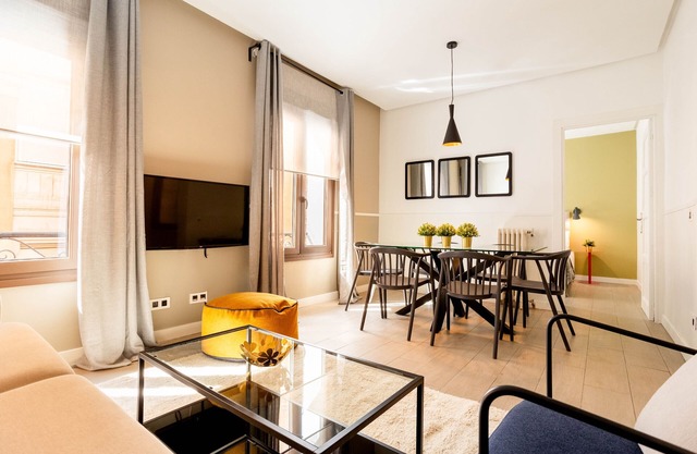 Apolo II apartment in Madrid