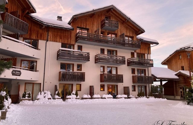 Appart 6 pers center station 1800 pied des pistes