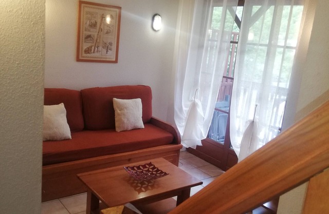 Appart duplex 48 m2 6 pers 500 m des télécabines cauterets 65110 2 nights min