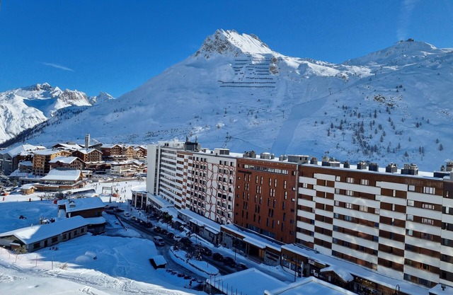 Appart pied de pistes, 6 pers, Tignes le lac, expo sud avec balcon