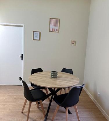 Appartement 2 chambres gare chateaucreux