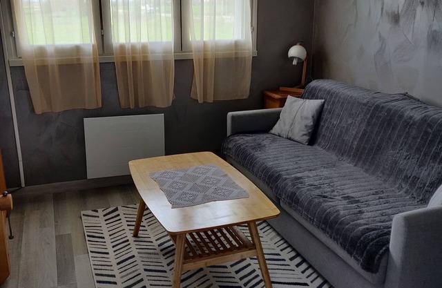 Appartement Avec Terrasse Dans une Propriété Privée. Entrée en Autonomie