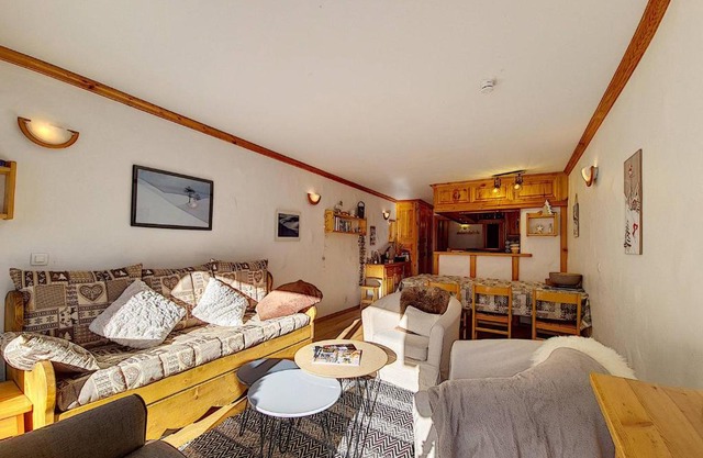 Appartement centre Val d'Isère, balcon, 2 pièces cabine, proche pistes, WiFi, non-fumeur - FR-1-518-84