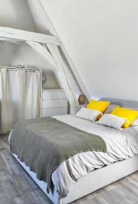 Appartement cosy et calme, vue sur le château