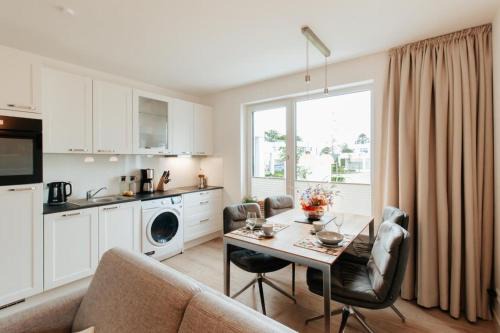 Appartement Kranich - Moderne Ferienwohnung direkt am Schloss Ranzow!