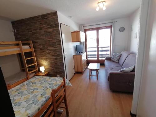 Appartement lumineux, accès pistes, balcon - FR-1-181-2453