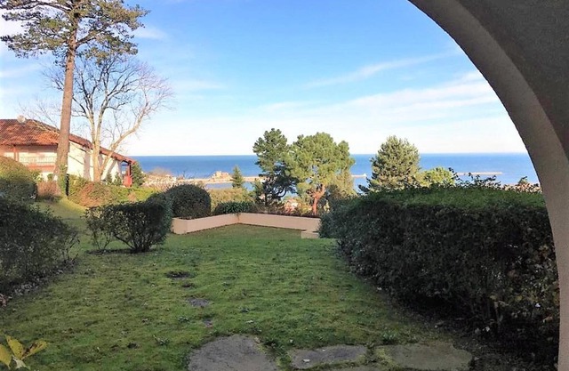 Appartement moderne à Ciboure avec piscine et vue exceptionnelle - FR-1-4-673