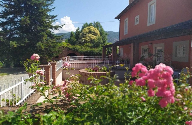 Appartement op een Prachtig Landgoed bij Pescia/lucca