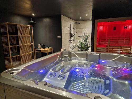 Appartement, sauna et jacuzzi ! Le Salento Spa