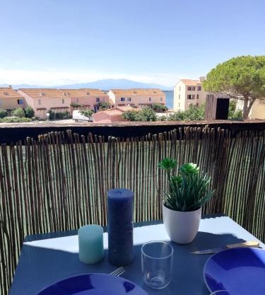 Appartement Tout Confort à Cap Coudalere avec Vue magnifique sur le Canigou au bord du lac - Check in Automatisé - Parking gratuit - Aire de jeux d'enfants -