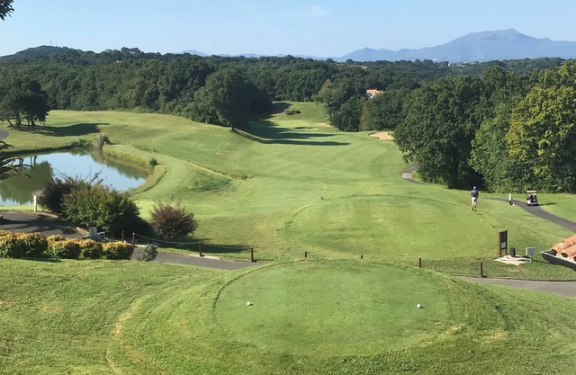 Appt 50m² with pool 1ere Ligne Vue Golf Bassussarry