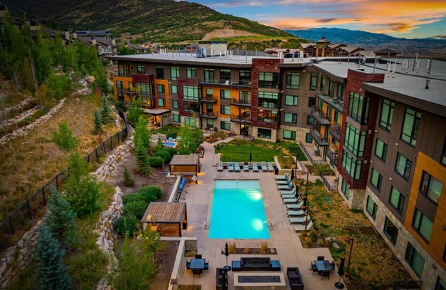 Après-Ski Haus Park City| Ski-In/Out Luxury Condo