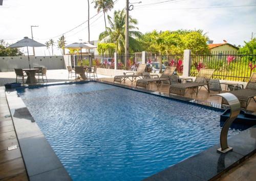 Apto com Piscina e Churrasqueira Perto da Praia