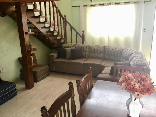 Apto na praia do Centro Mongaguá ~ Ótima Localização