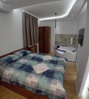 Aqua Apartments 1