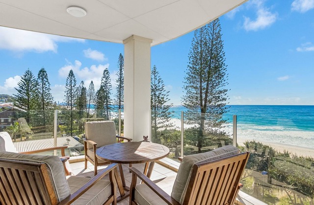 Aqua Solai 9 - Absolute Beachfront - Min. 3 night stays - Linen Provided