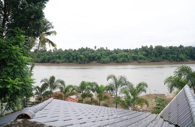 aqua water front resort a periyar river view villa