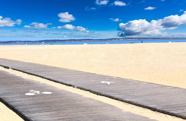 Arcachon beautiful 12m2 terrace with Harbour View and beach Classified 3 *