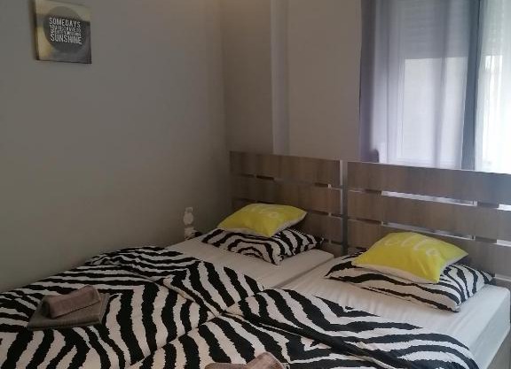 Aristotelous 1 min supercentral Mini studio