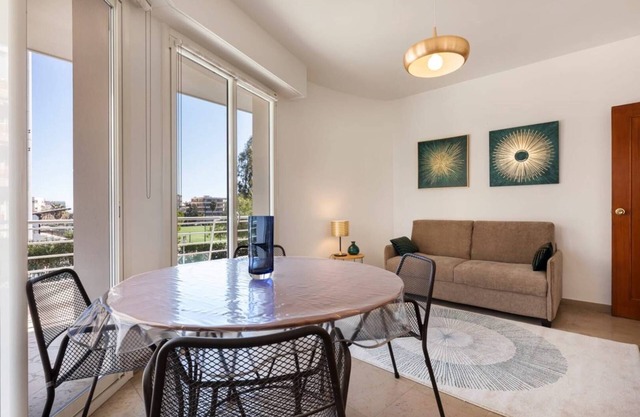 ARM1 - Beautiful 2-room apartment with corner terrace