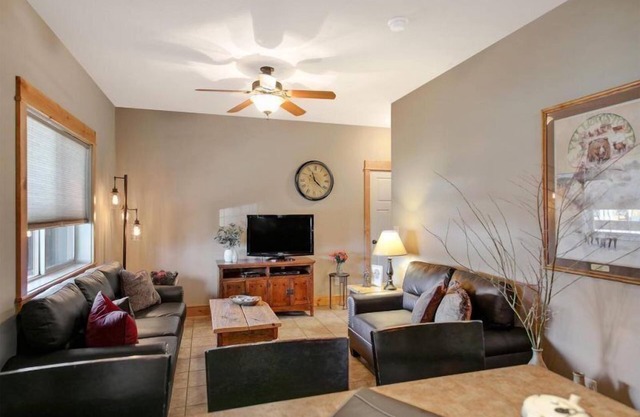 Arrowhead Condos Unit 4