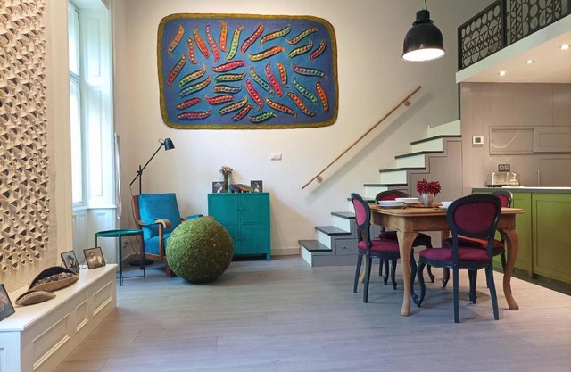 Art & Craft Apartment