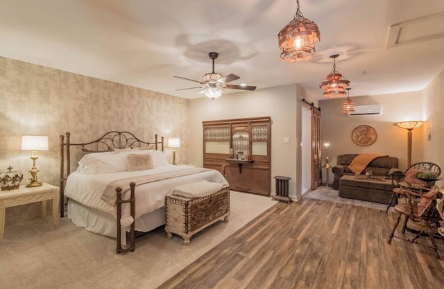 Art Deco Escape: The Bank Vault Casita
