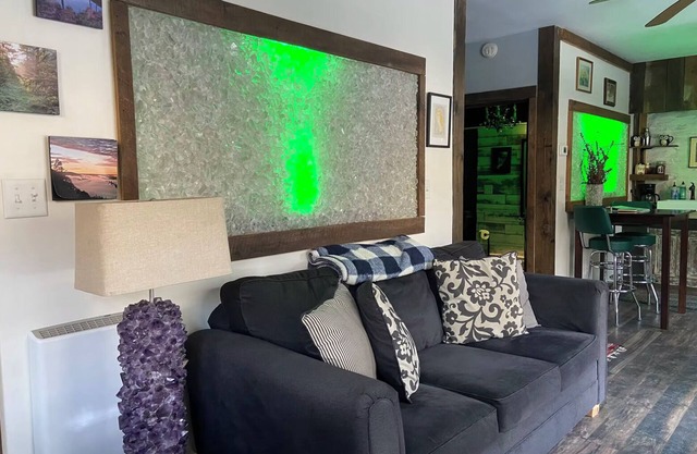 Art Studio: Historical Carriage House in the Poconos