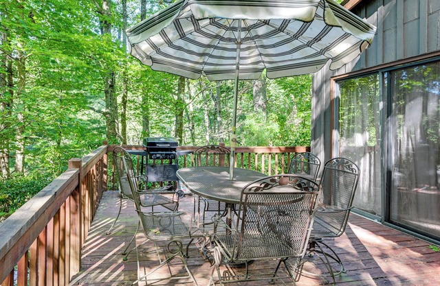 Artist's Retreat at Sky Valley w/Balcony & Deck