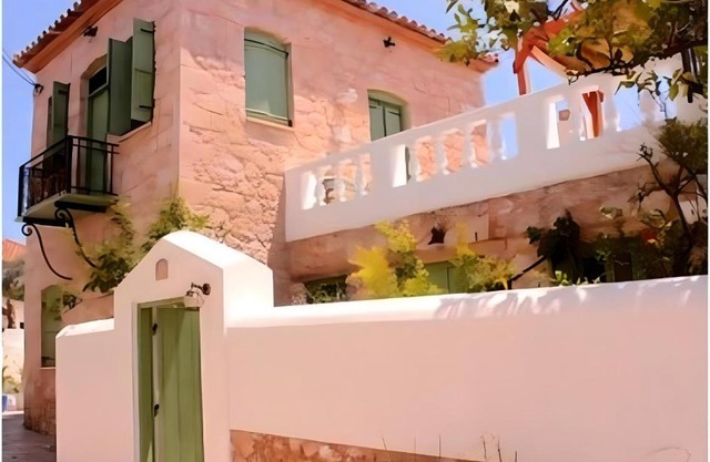 Artists' Residence 2 bed, 1 bath