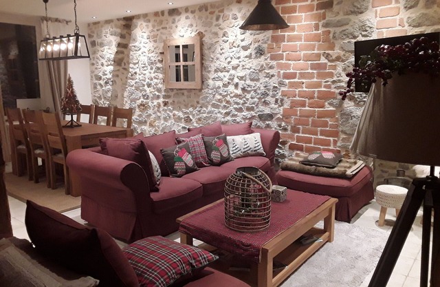 "Artists' studio" Apartment 4 *, close to the city