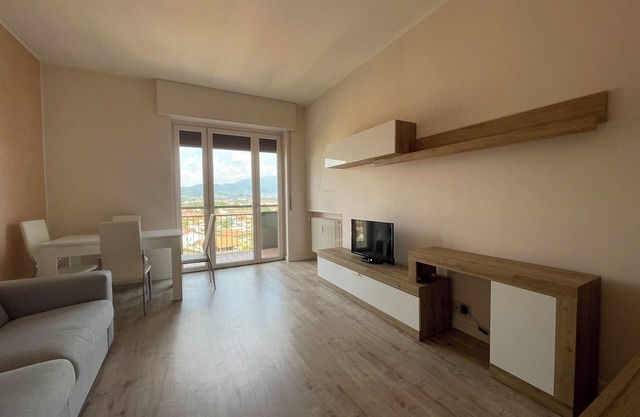 Asia House [Panoramic Penthouse] 5 min BGY airport, Bolognini hospital, Fiera BG
