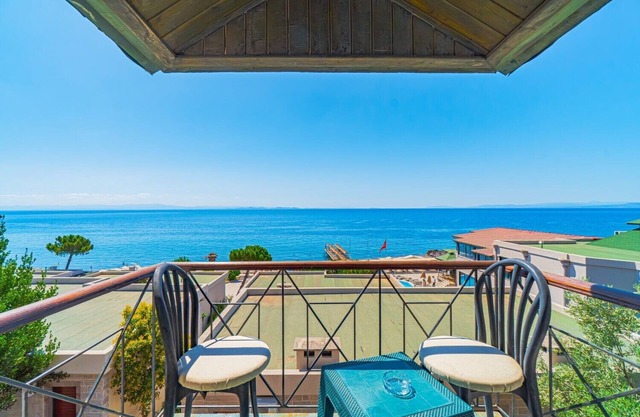Assos Eden Gardens Hotel