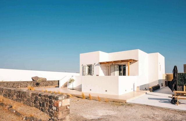 Assyr C - Santorini Cozy Cycladic Retreat