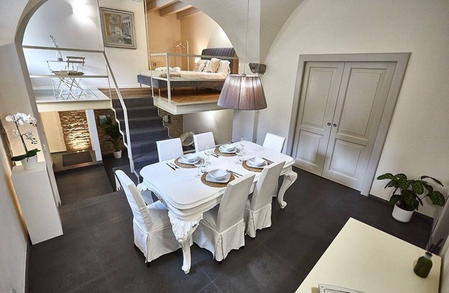 ASTRA - Modern Loft Cathedral View