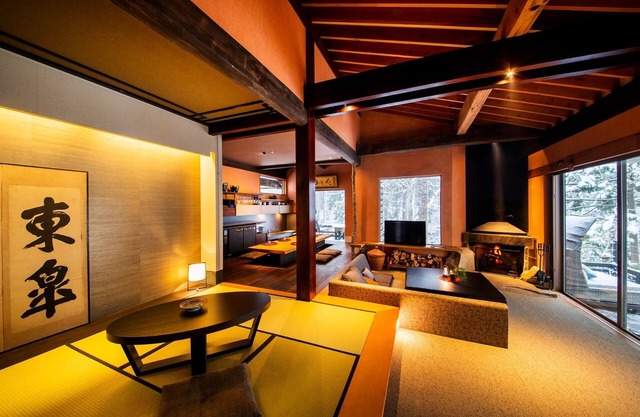 At an altitude of 1000m spend time in an archit/Takayama Gifu