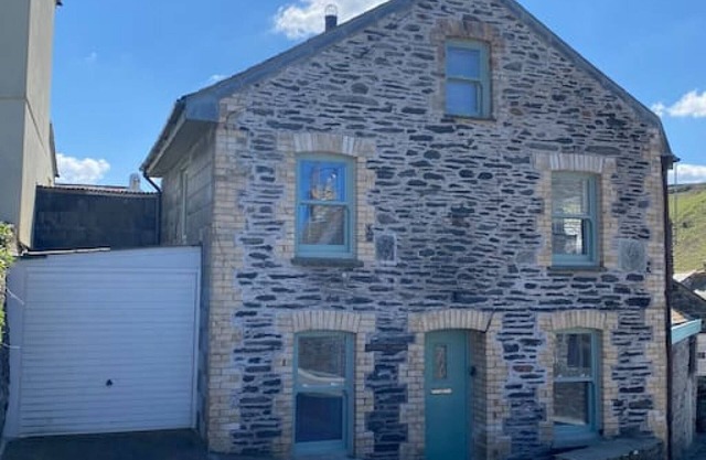 Atlantic Cottage Port Isaac 2 bedroom with parking
