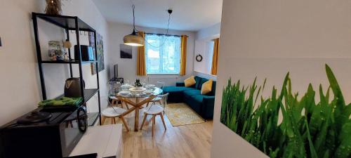 Atom apartment